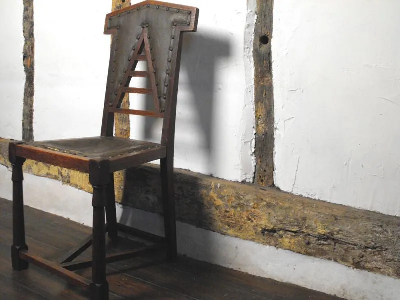 A Distinctive 19th Century Arts & Crafts Oak Hall Chair