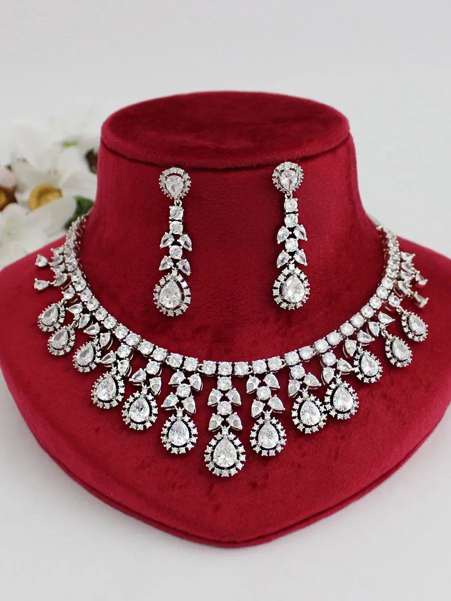 Angela Necklace Set