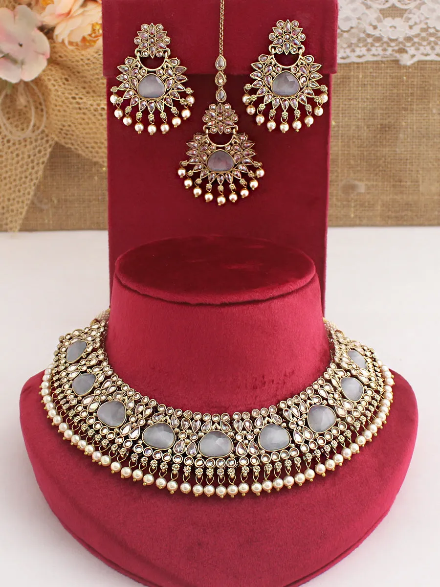 Antra Bib Necklace Set