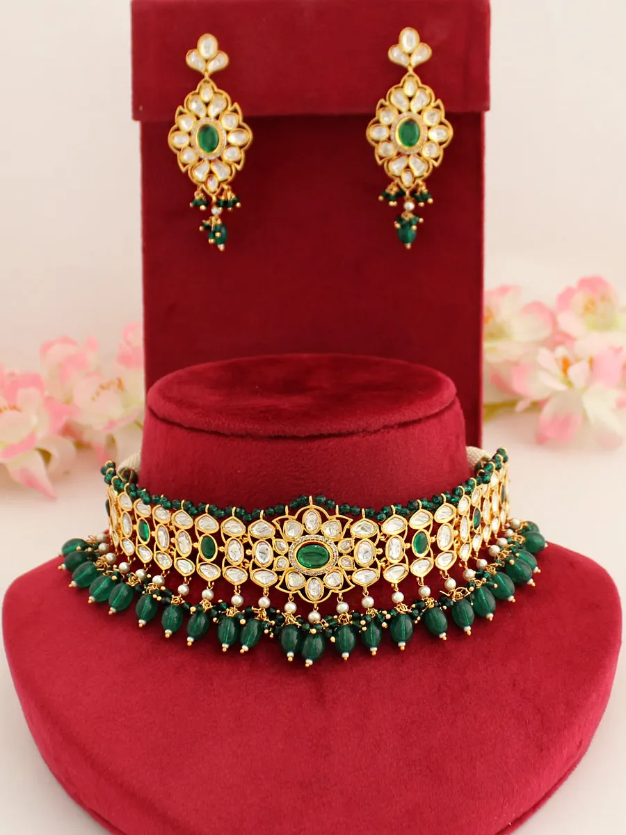 Arishba Choker Necklace Set