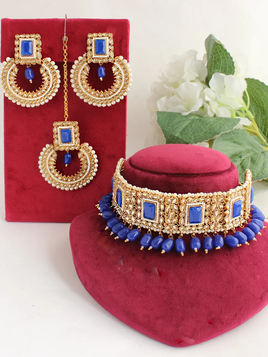 Avneet Necklace Set