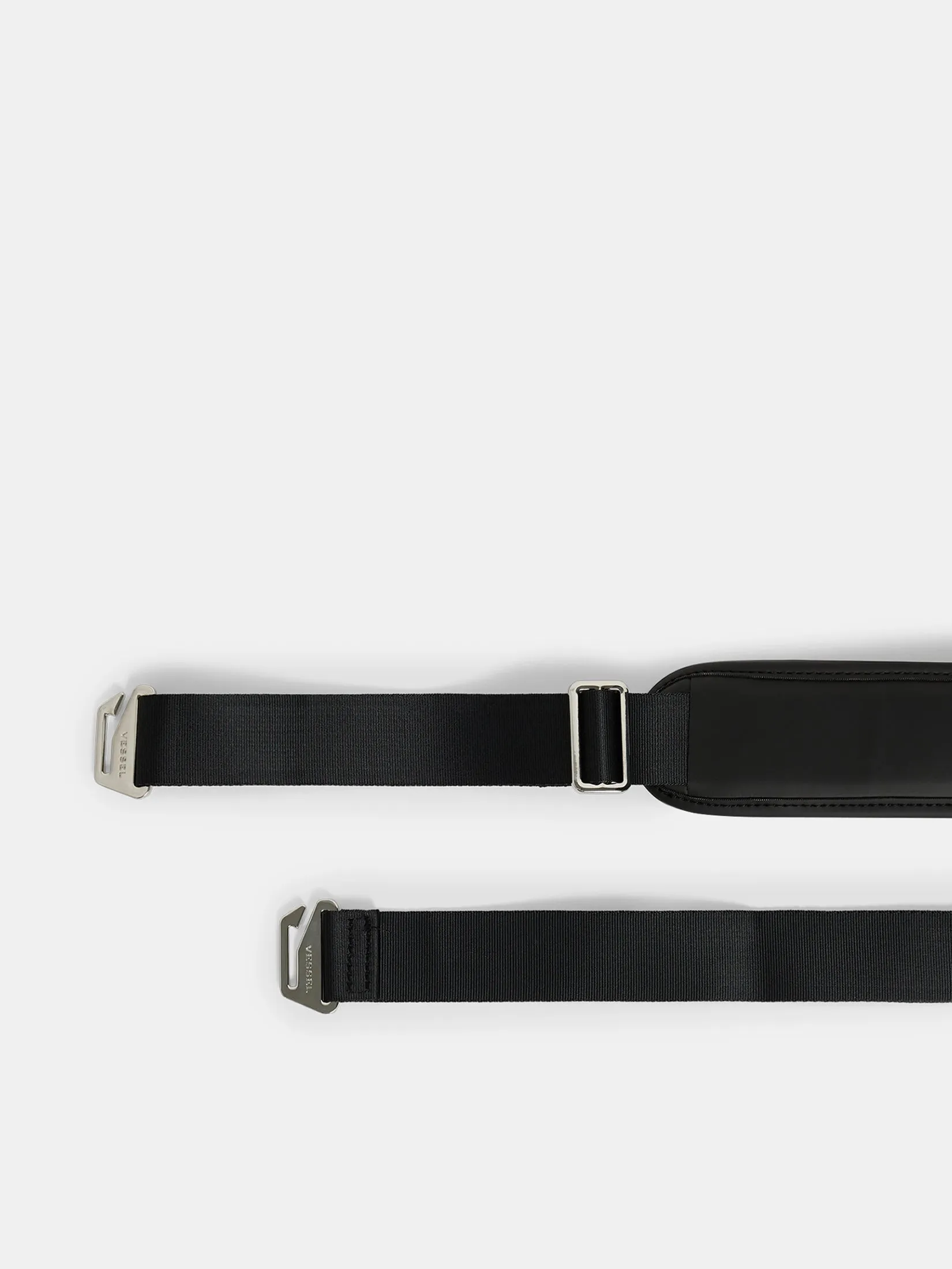 Garment Duffel Bag / Black