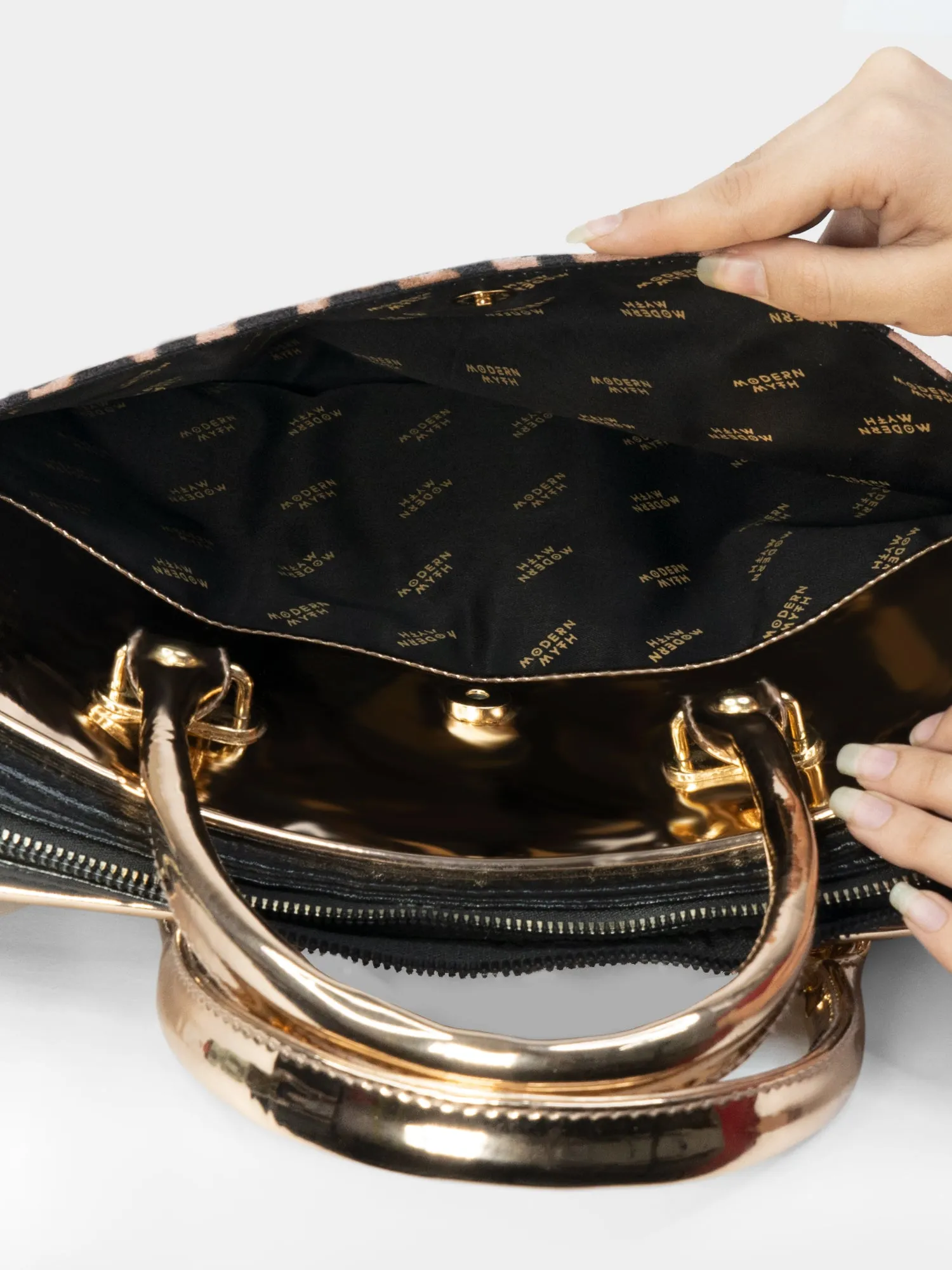 Lit Leopard! Cheetah Print & Metallic Rosegold Laptop Sleeve Bag For Up To 15" Laptop/Macbook | Modern Myth