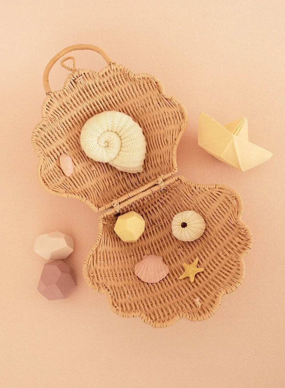 Olli Ella Rattan Shell Bag in Natural