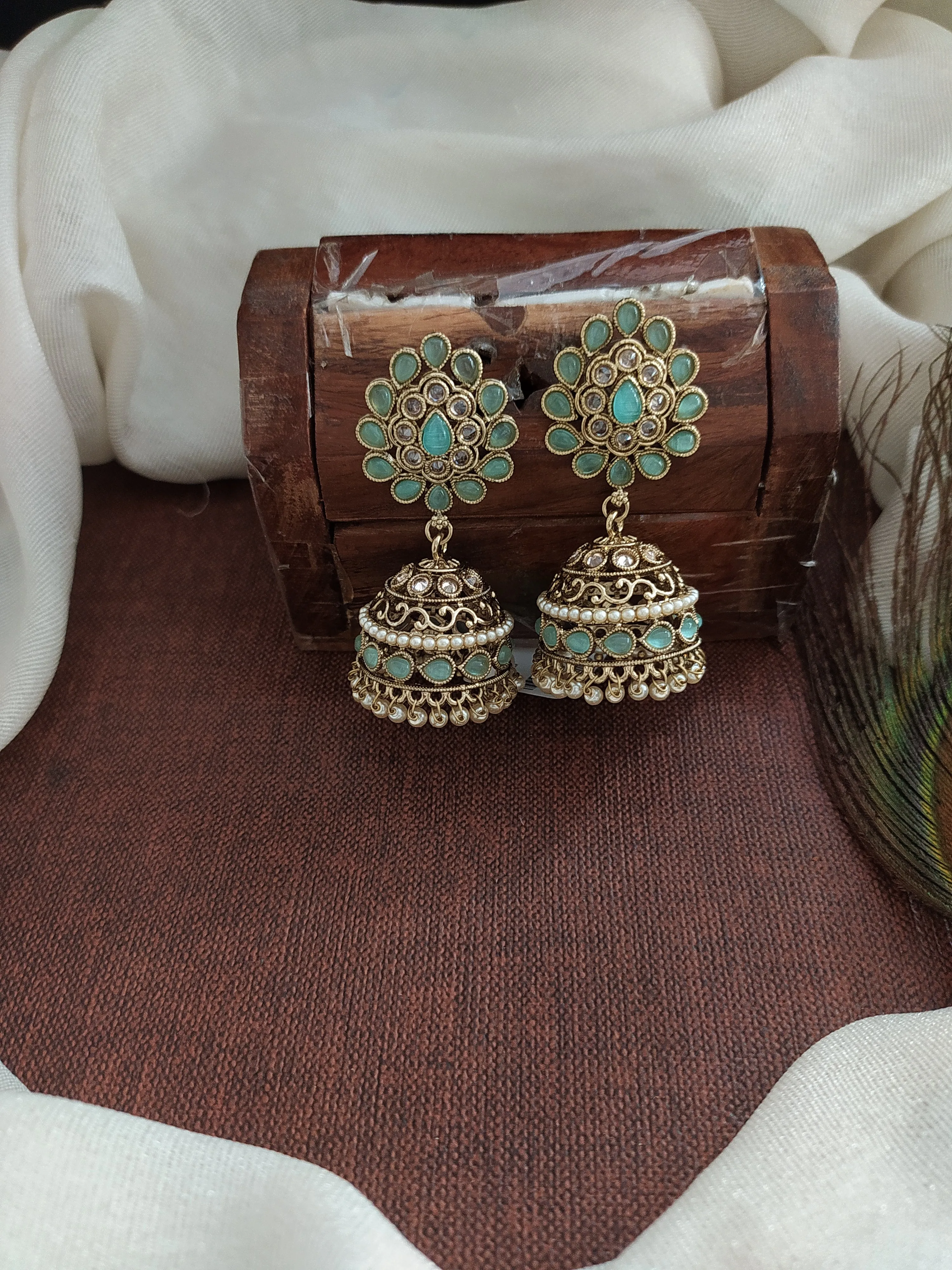 Pear-Shaped Studded Kundan Jhumki in Mehendi Finish