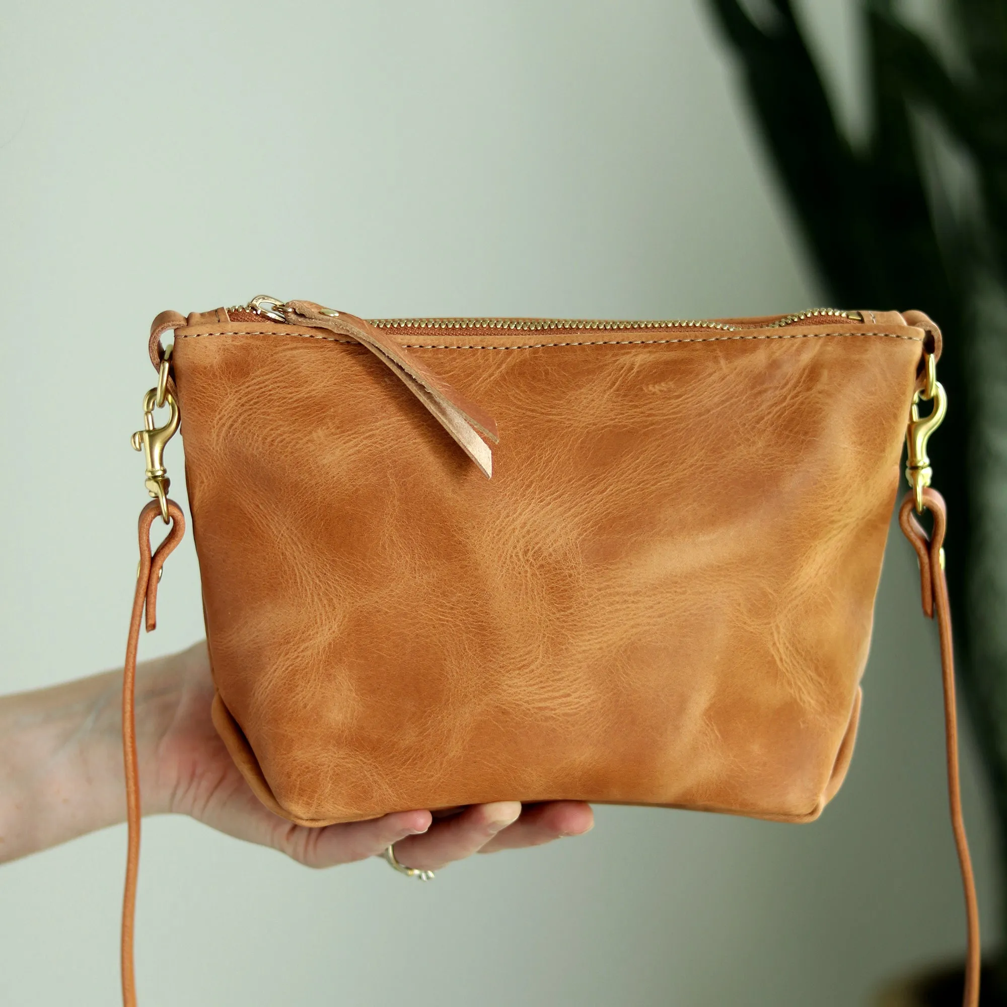 Summer Seconds Sale - Small Leather Convertible Crossbody Clutch Bag - Honey Brown Pull Up No. 2