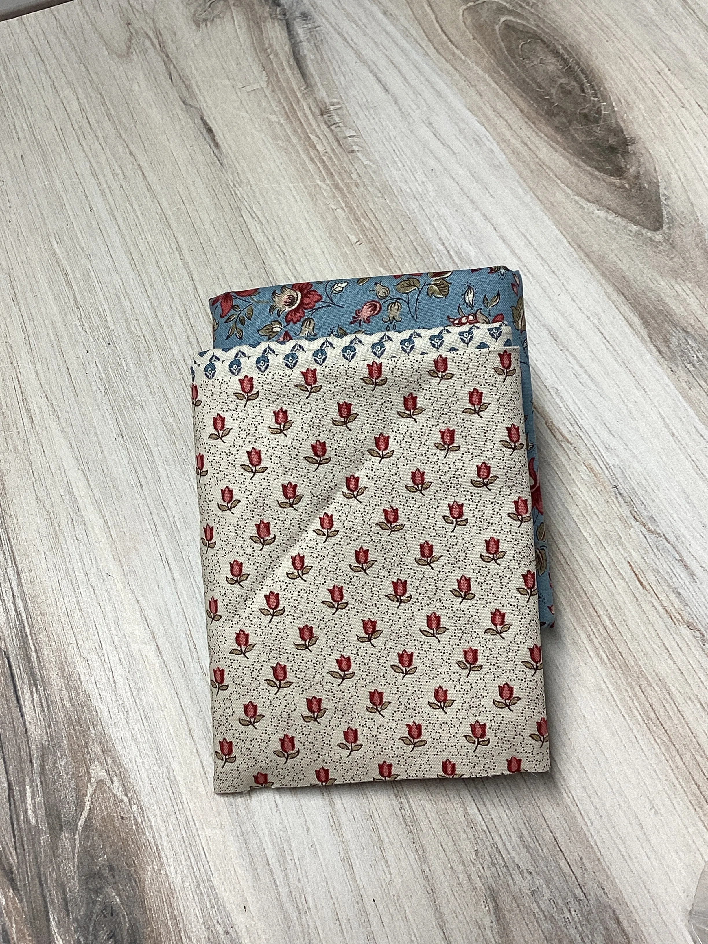 Tie-On Thread Catcher