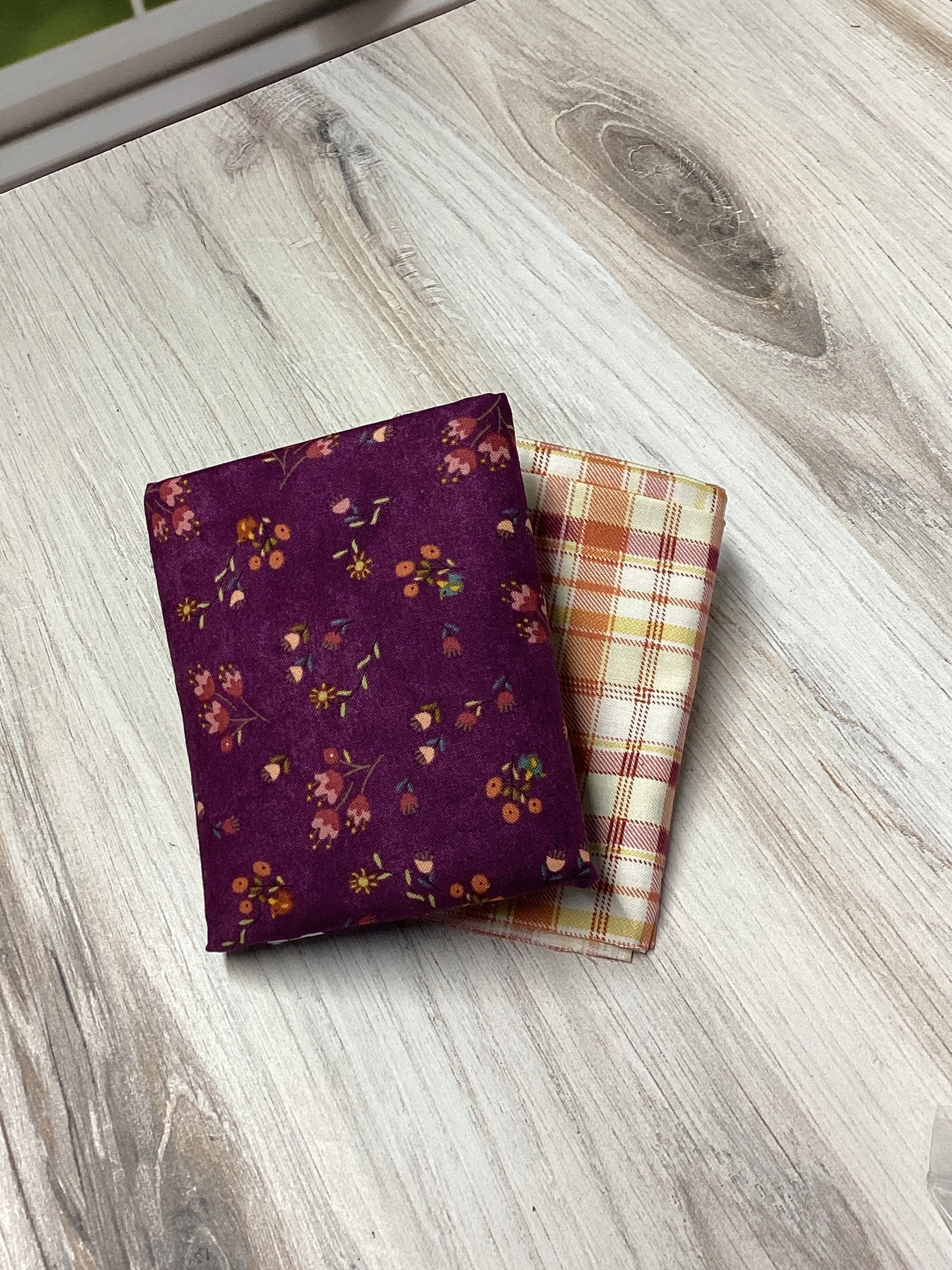 Tie-On Thread Catcher